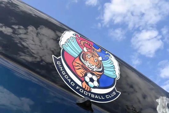 米兰冬窗引援计划：首要目标大卫，还有基维奥尔和米兰达冬季转会窗即将到来，意大利媒体《米兰体育报》对AC米兰在此次冬窗的转会目标进行了梳理，首先是法甲里尔的中锋大卫，然后是阿森纳的基维奥尔和贝蒂斯的米兰达，而克鲁尼奇则可能会被套现。
